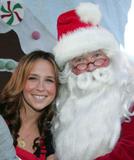 Jennifer Love Hewitt spends her Christmas