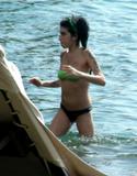 Amy Winehouse bikini candids pictures