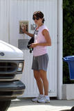 th_76517__Preppie_-_Selma_Blair_arrives_home_after_a_visit_to_her_gym_for_a_morning_workout_-_August_20_2009_571_122_1187lo.jpg