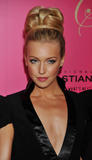 th_99561_KatieCassidy_6th_Annual_Hollywood_Style_Awards_48_122_183lo.jpg