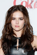 Zoey Deutch - Intouch Weekly's ICONS & IDOLS Party in New York 08/25/13