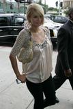 Paris Hilton Shopping