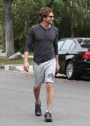 http://img158.imagevenue.com/loc124/th_82033_BradleyCooperHeadingToTheGymInLosAngeles3.06.1011_123_124lo.jpg