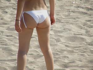 Greek-Beach-Sexy-Girls-Asses-t1pklqsdf6.jpg