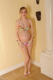 Amanda Bryant pregnant 1-53g3u76r2j.jpg