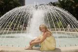 http://img158.imagevenue.com/loc944/th_81564_Virginie_Efira_00021_122_944lo.JPG